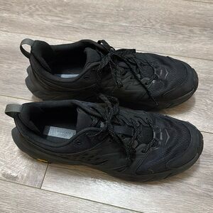 Hoka Anacapa Breeze Black 11.5